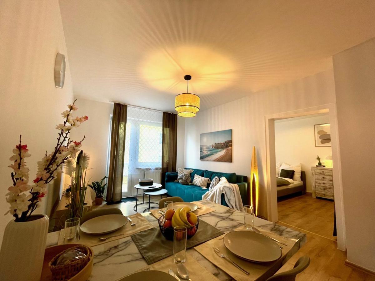 Downtown Apartment By Ninja Spaces - Kingsize-Bett, Kueche, Netflix, Terrasse 부퍼탈 외부 사진