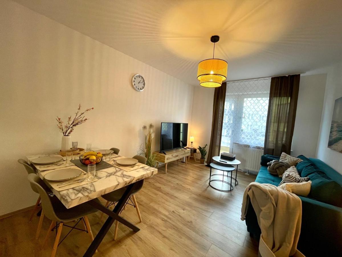 Downtown Apartment By Ninja Spaces - Kingsize-Bett, Kueche, Netflix, Terrasse 부퍼탈 외부 사진
